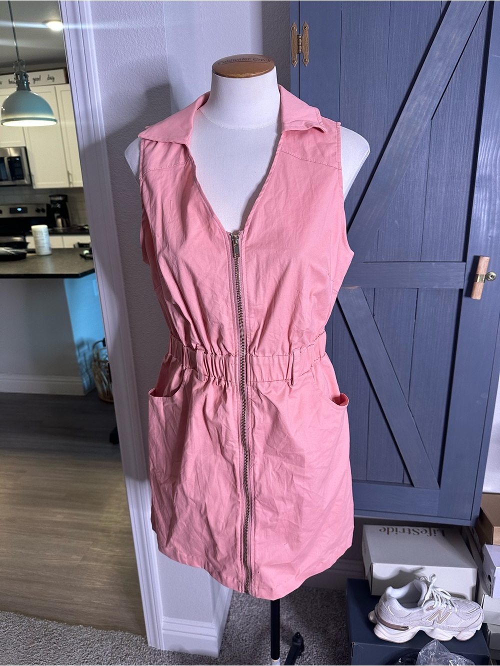 NEW Without Tags. Amazon Sleeveless Pink Zip-Up Dress